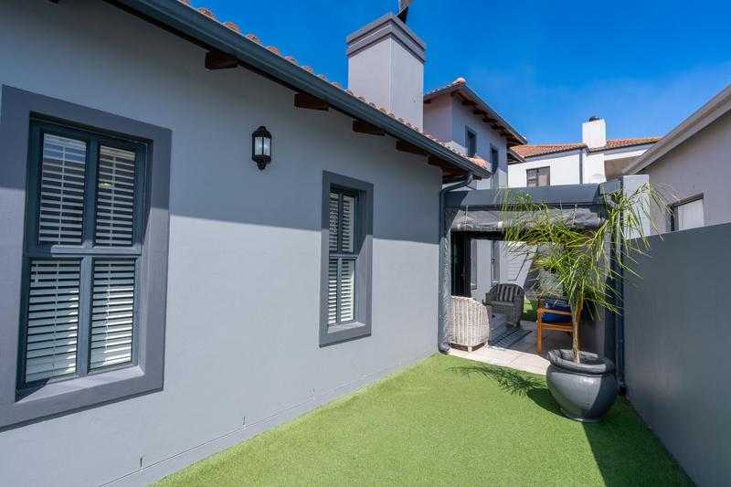 4 Bedroom Property for Sale in Calypso Beach Western Cape